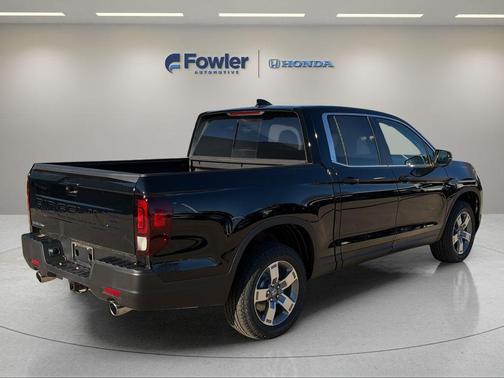 Crystal Black Pearl 2026 Honda Ridgeline RTL