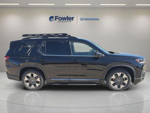 Crystal Black Pearl 2026 Honda Pilot Elite