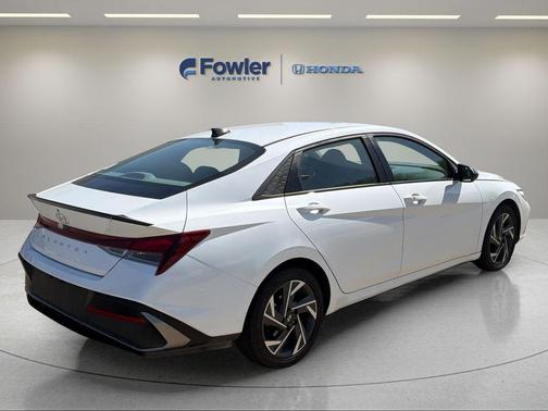 White 2025 Hyundai ELANTRA SEL Sport