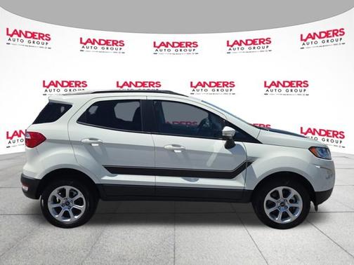 DIAMOND WHITE 2022 Ford EcoSport SE