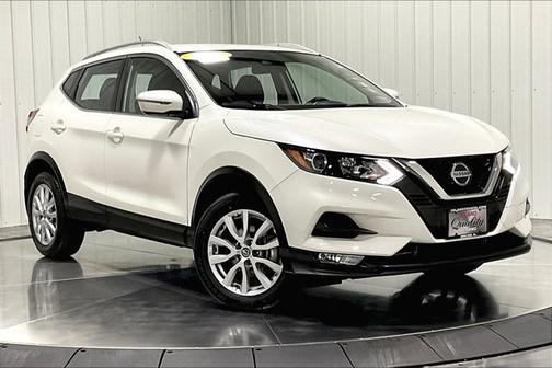 2022 Nissan Rogue Sport SV