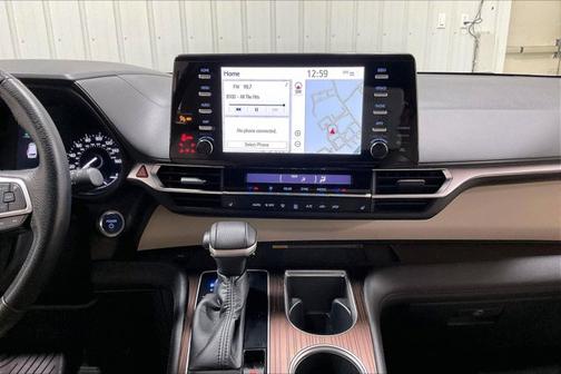 Ruby Flare Pear 2022 Toyota Sienna XLE