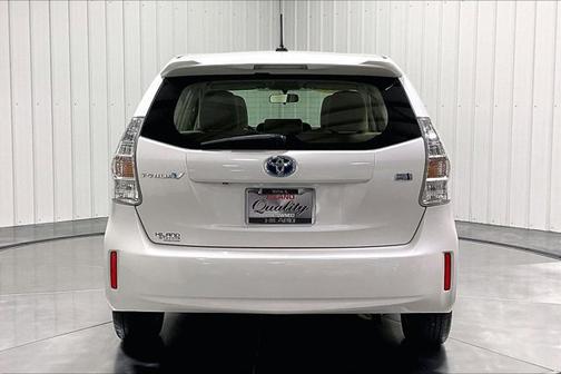 Blizzard Pearl 2012 Toyota Prius v Five