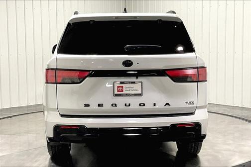 Wind Chill Pear 2024 Toyota Sequoia Platinum