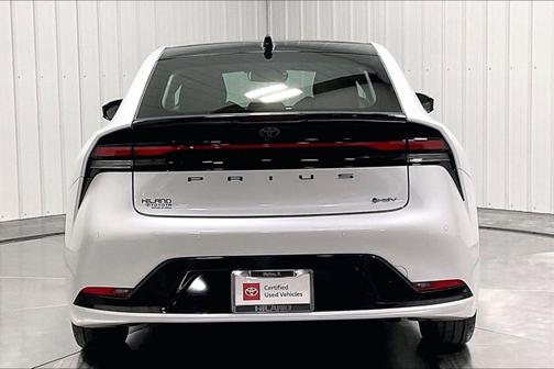 2025 Toyota Prius XLE