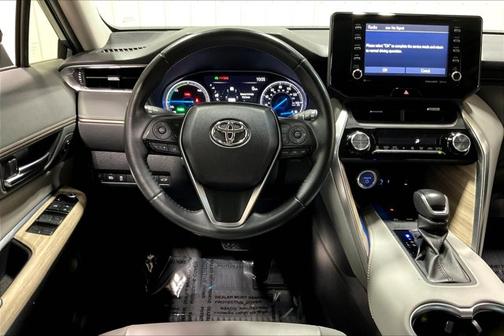 2022 Toyota Venza XLE