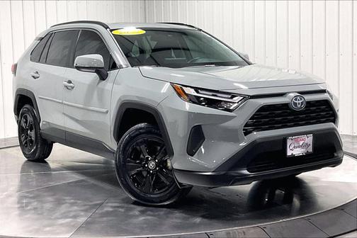 2022 Toyota RAV4 Hybrid XLE