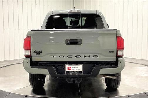 2022 Toyota Tacoma Base