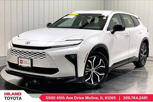 White 2025 Toyota Crown Signia XLE