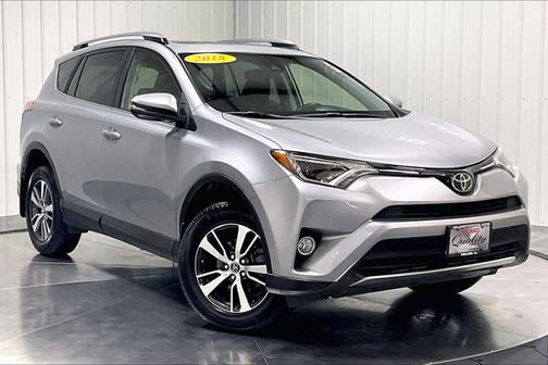 Silver Sky Metall 2018 Toyota RAV4 XLE