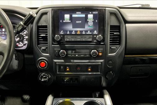 2022 Nissan Titan SV