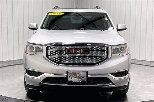 Quicksilver Metallic 2019 GMC Acadia Denali