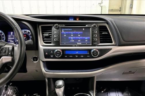 Nautical Blue M 2015 Toyota Highlander XLE