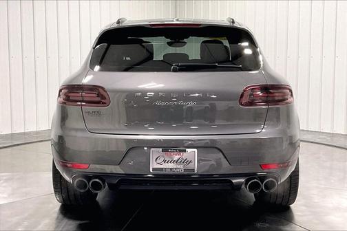 2016 Porsche Macan Turbo