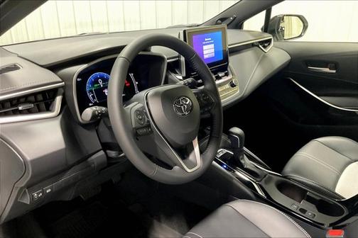 2025 Toyota Corolla Hatchback XSE