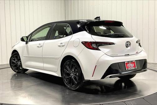 2025 Toyota Corolla Hatchback XSE
