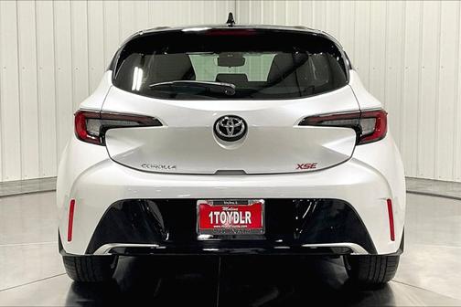 2025 Toyota Corolla Hatchback XSE