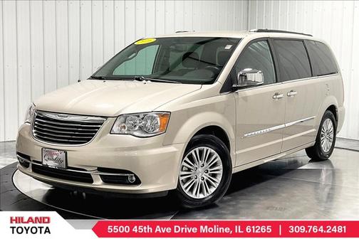 2016 Chrysler Town & Country Touring-L