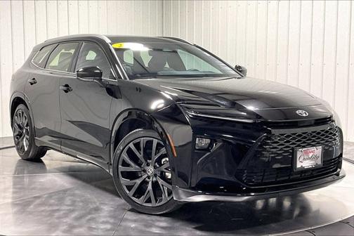 Black 2025 Toyota Crown Signia Limited