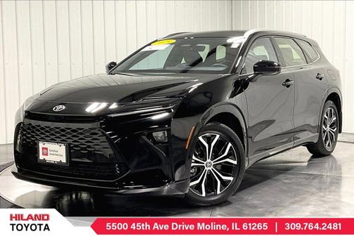 2025 Toyota Crown Signia XLE