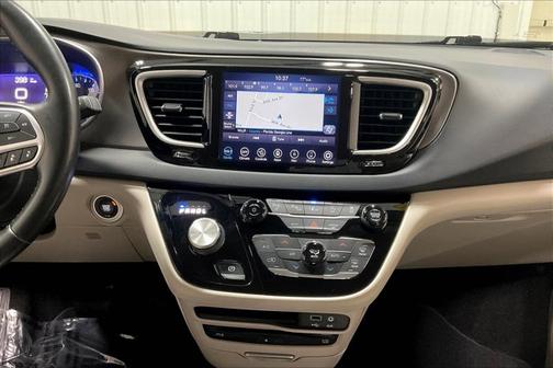2020 Chrysler Pacifica Touring-L Plus