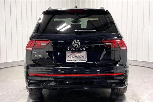 2024 Volkswagen Tiguan SE R-Line Black