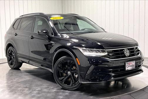 2024 Volkswagen Tiguan SE R-Line Black