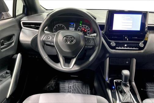 2024 Toyota Corolla Cross Hybrid SE