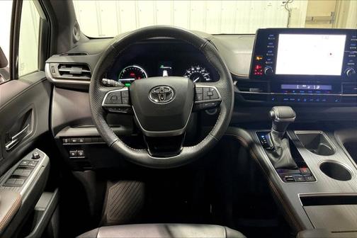 2022 Toyota Sienna XSE