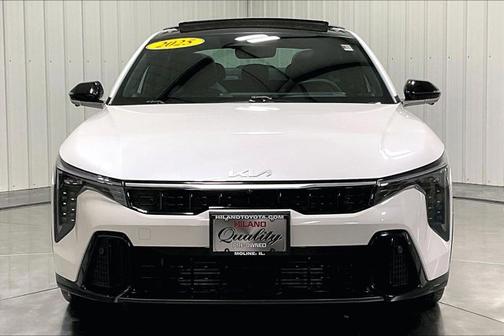 2025 Kia K4 GT-Line Turbo