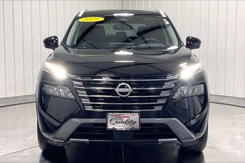 Super Black 2025 Nissan Rogue SL