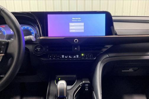 2025 Toyota Crown Signia XLE