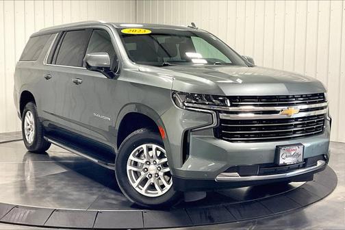 2023 Chevrolet Suburban LT