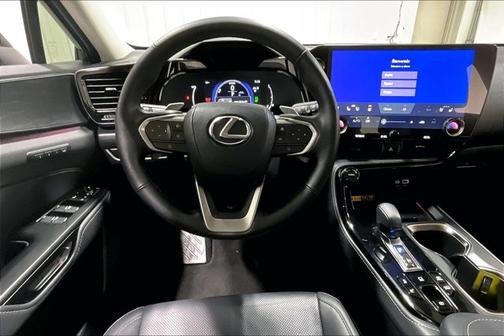Eminent White P 2024 Lexus NX 450h+ Luxury