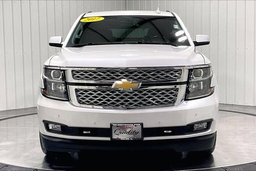 Iridescent Pearl Tricoat 2017 Chevrolet Tahoe LT