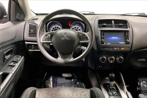 2025 Mitsubishi Outlander Sport SE