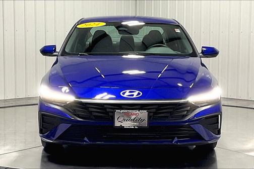 2024 Hyundai ELANTRA SE