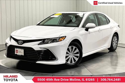 2024 Toyota Camry LE