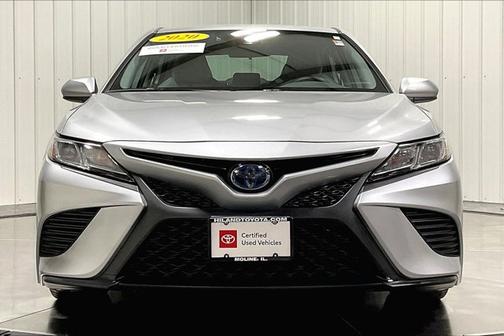 2020 Toyota Camry Hybrid SE