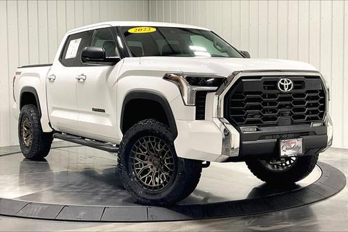2022 Toyota Tundra SR5