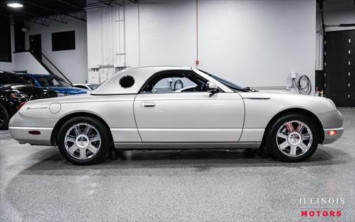 2005 Ford Thunderbird Deluxe