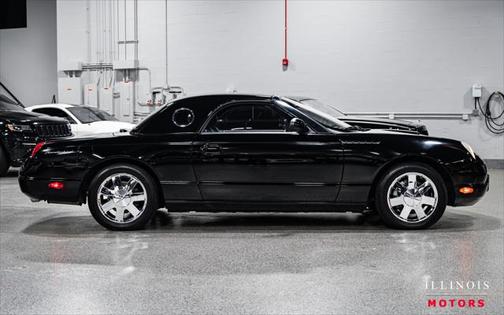2002 Ford Thunderbird Deluxe