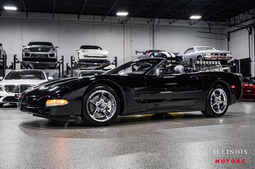 2000 Chevrolet Corvette Base