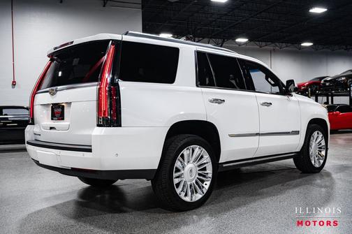 2019 Cadillac Escalade Platinum