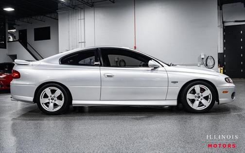 2005 Pontiac GTO Coupe