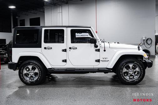 2016 Jeep Wrangler Unlimited Sahara