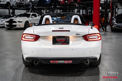 2017 FIAT 124 Spider Base