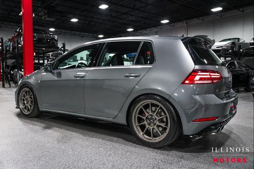 2019 Volkswagen Golf R 2.0T DSG