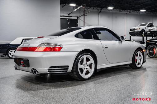 2004 Porsche 911 Carrera 4S