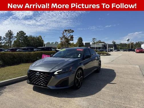 2024 Nissan Altima 2.5 SR